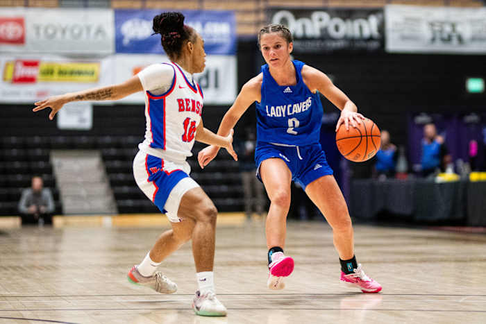 Benson Grants Pass 6A Oregon girls basketball quarterfinal 2024 Naji Saker -30
